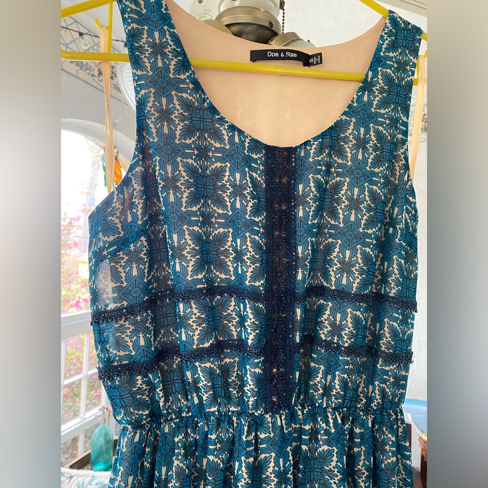 Beautiful size small boutique maxi dress